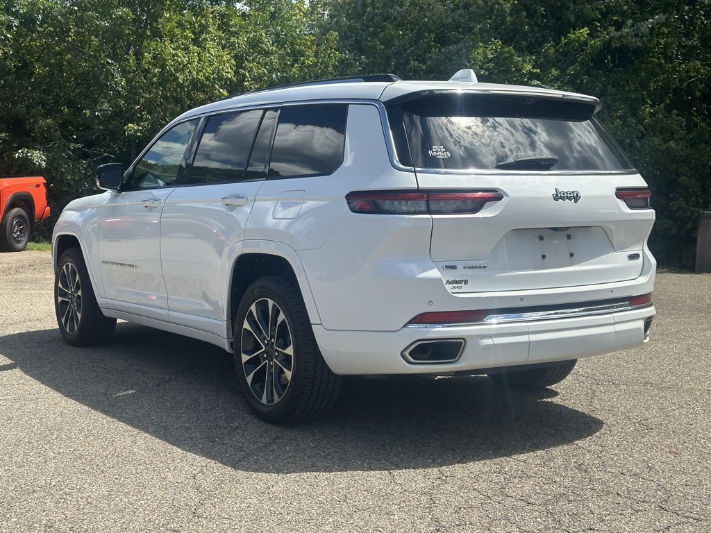 2021 Jeep Grand Cherokee Overland photo 3
