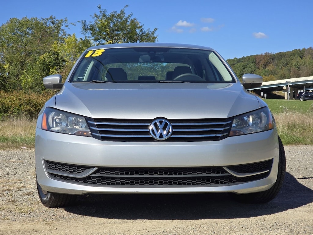 Used 2013 Volkswagen Passat 2.5L Sedan