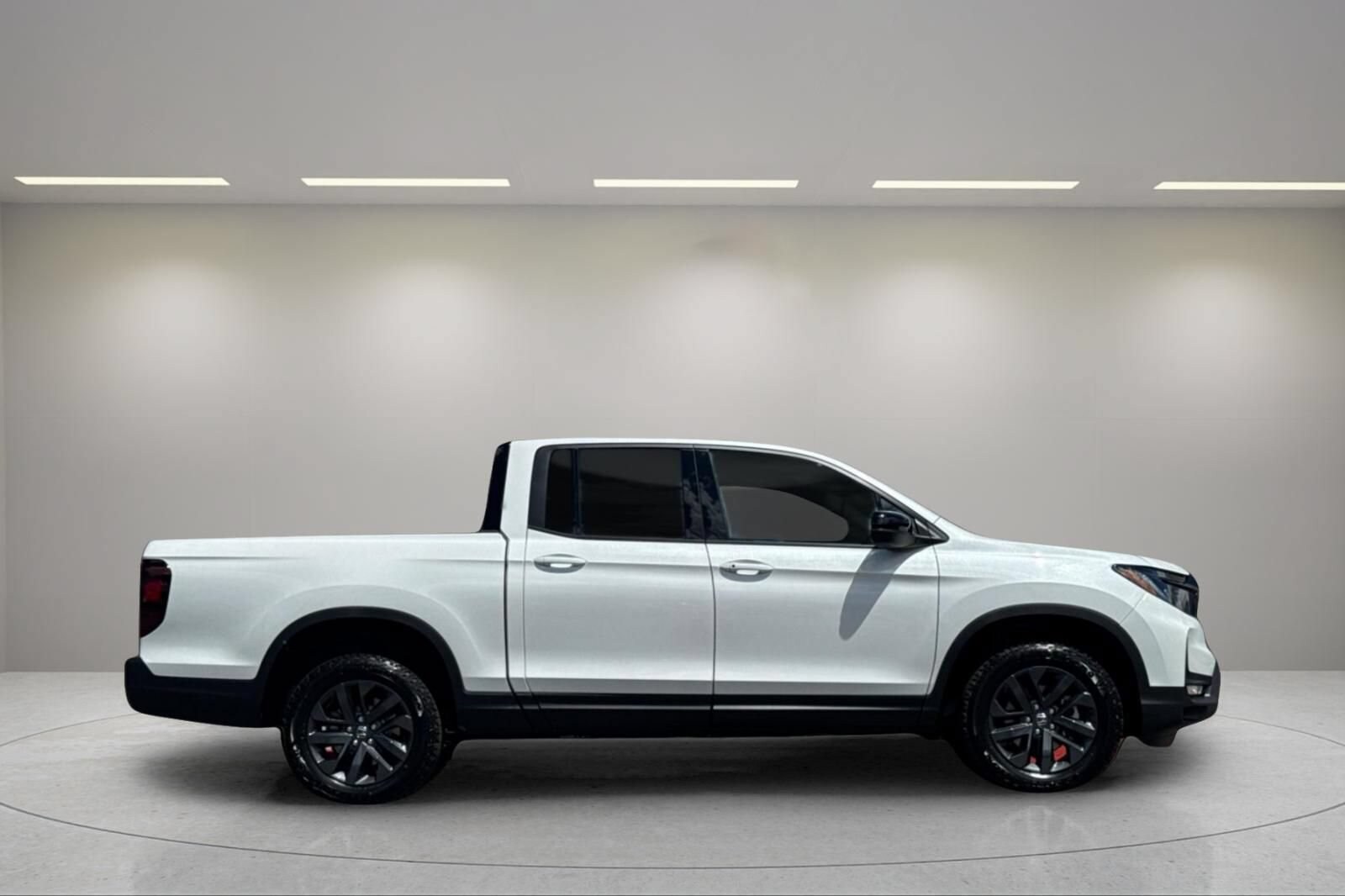 2026 Honda Ridgeline Sport - Photo 6