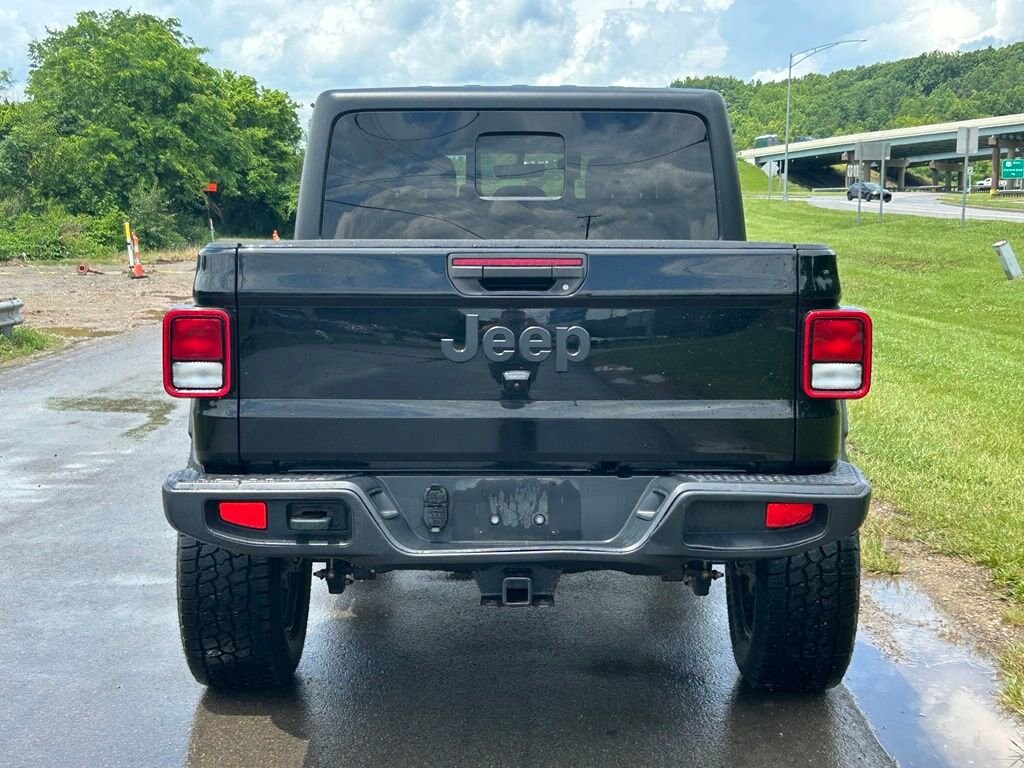 Used 2021 Jeep Gladiator Sport Truck Crew Cab
