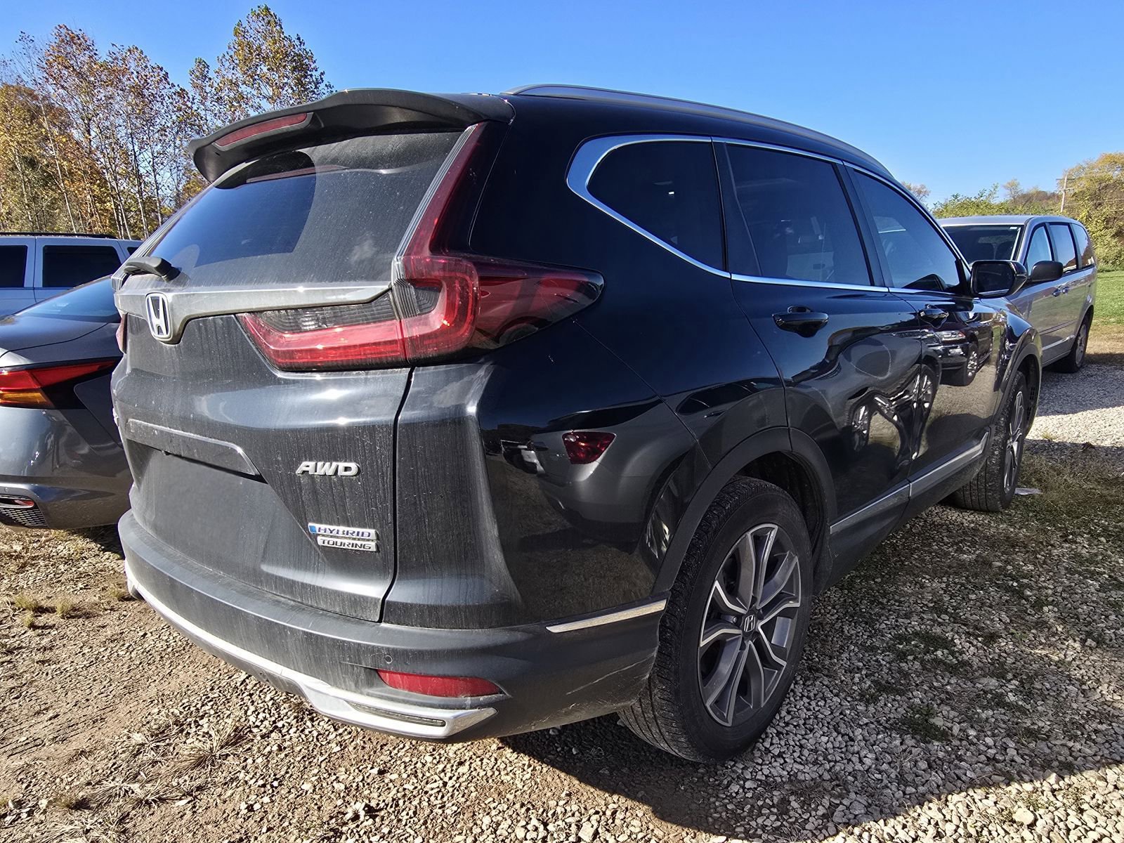 2022 Honda CR-V Hybrid Touring photo 3