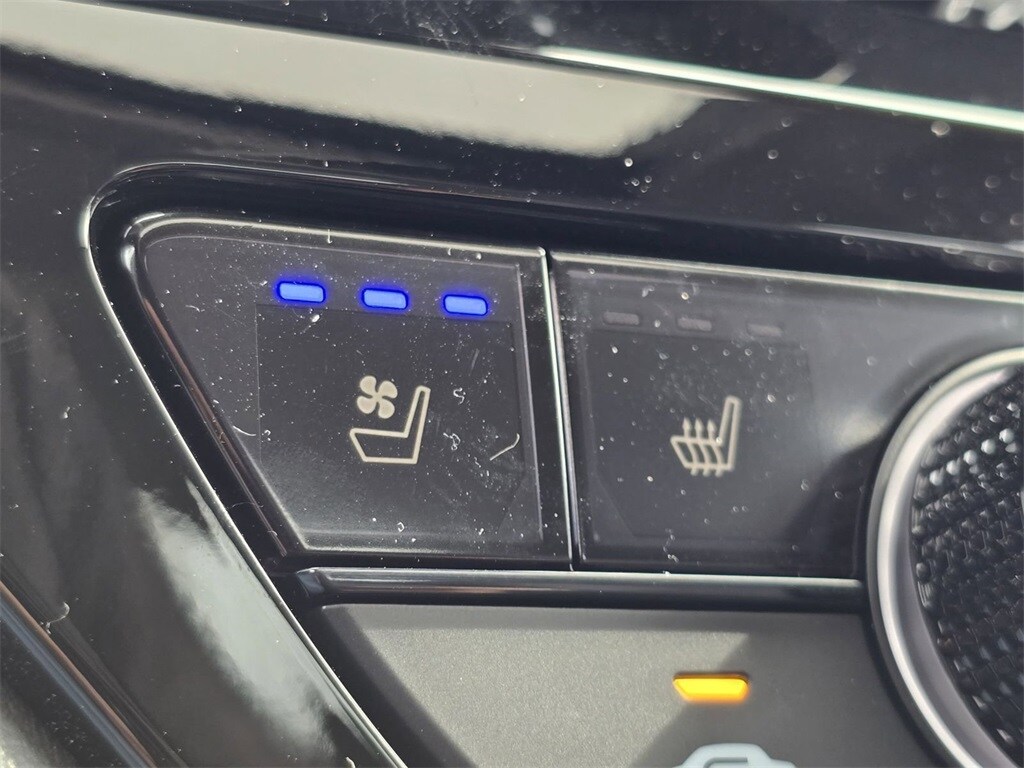 2025 Honda Accord Hybrid Touring photo 4