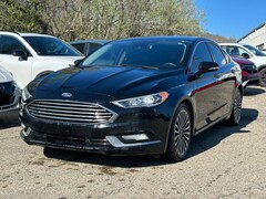 2017 Ford Fusion Energi SE Luxury Sedan