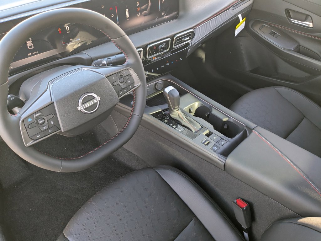 2026 Nissan Sentra SR - Photo 11