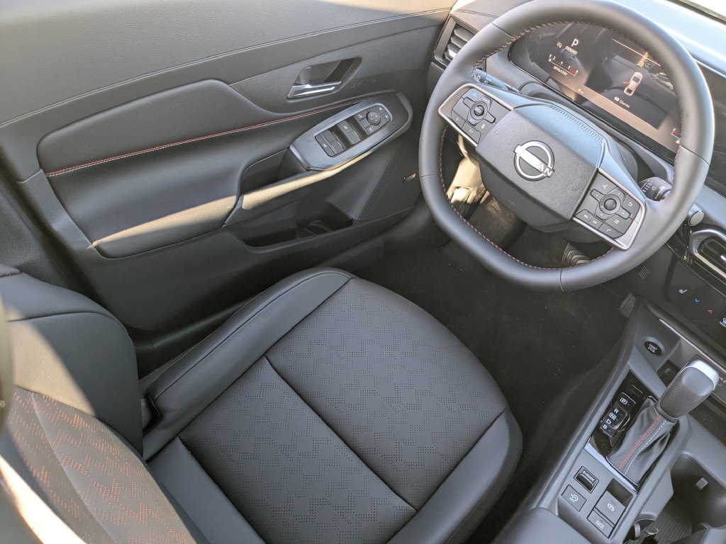2026 Nissan Sentra SR - Photo 20