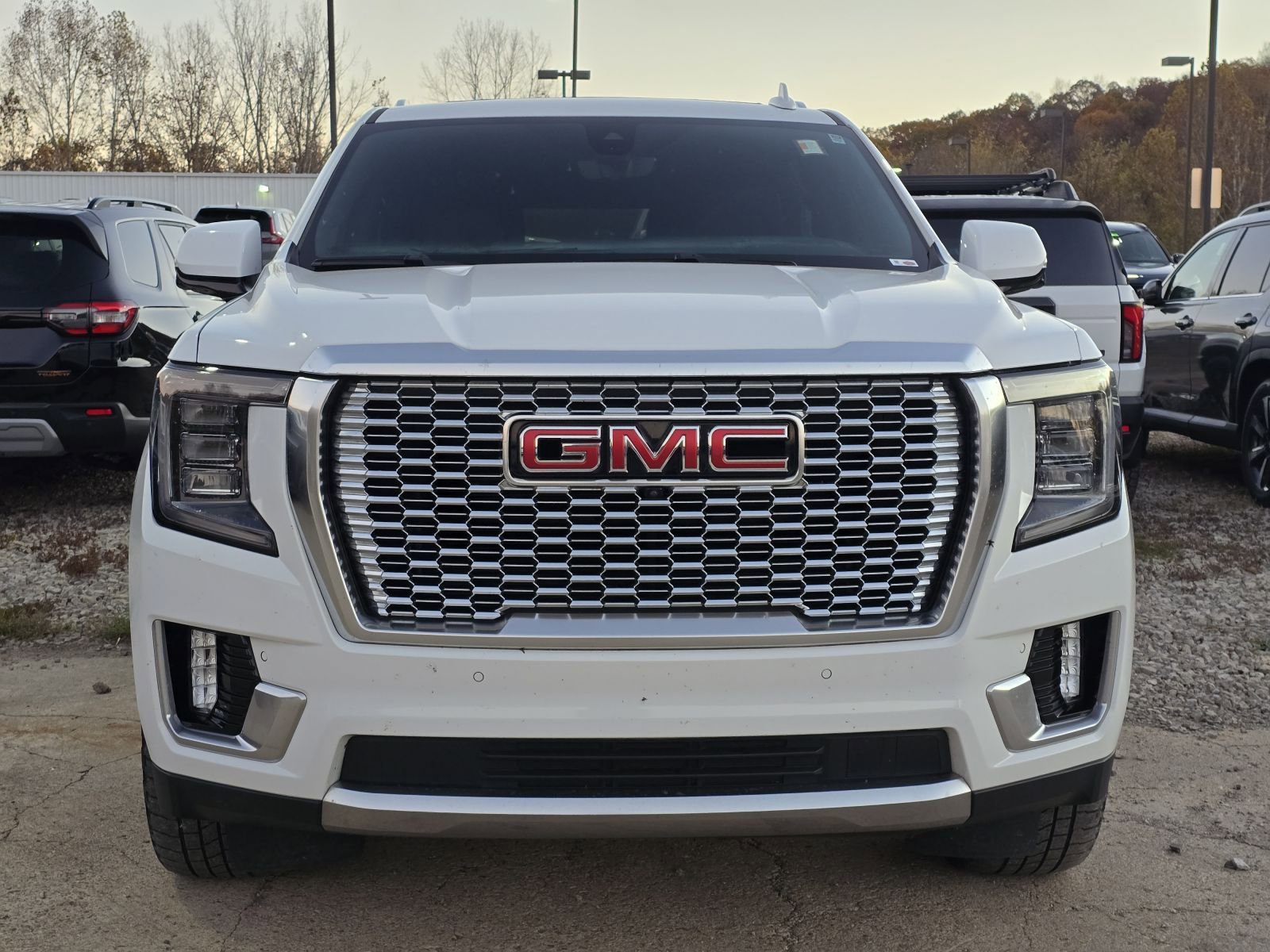 2022 Gmc Yukon XL Denali photo 2