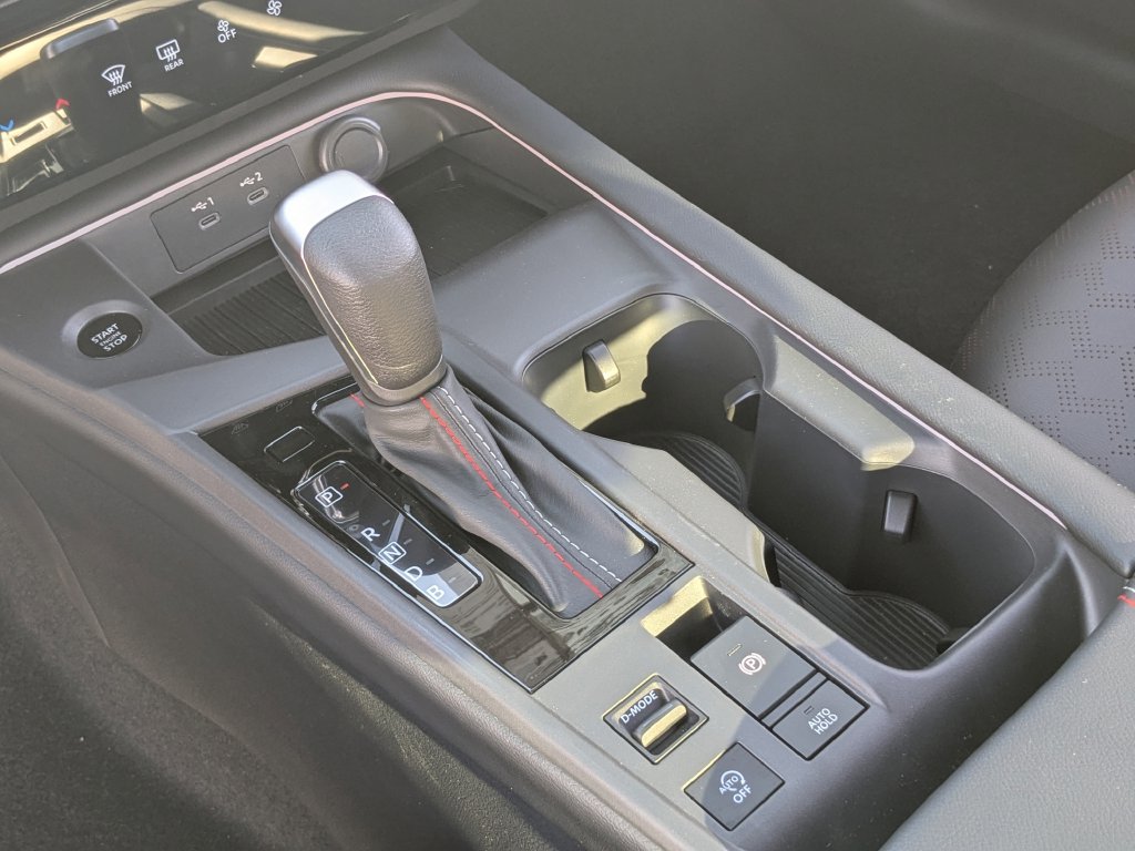 2026 Nissan Sentra SR - Photo 18
