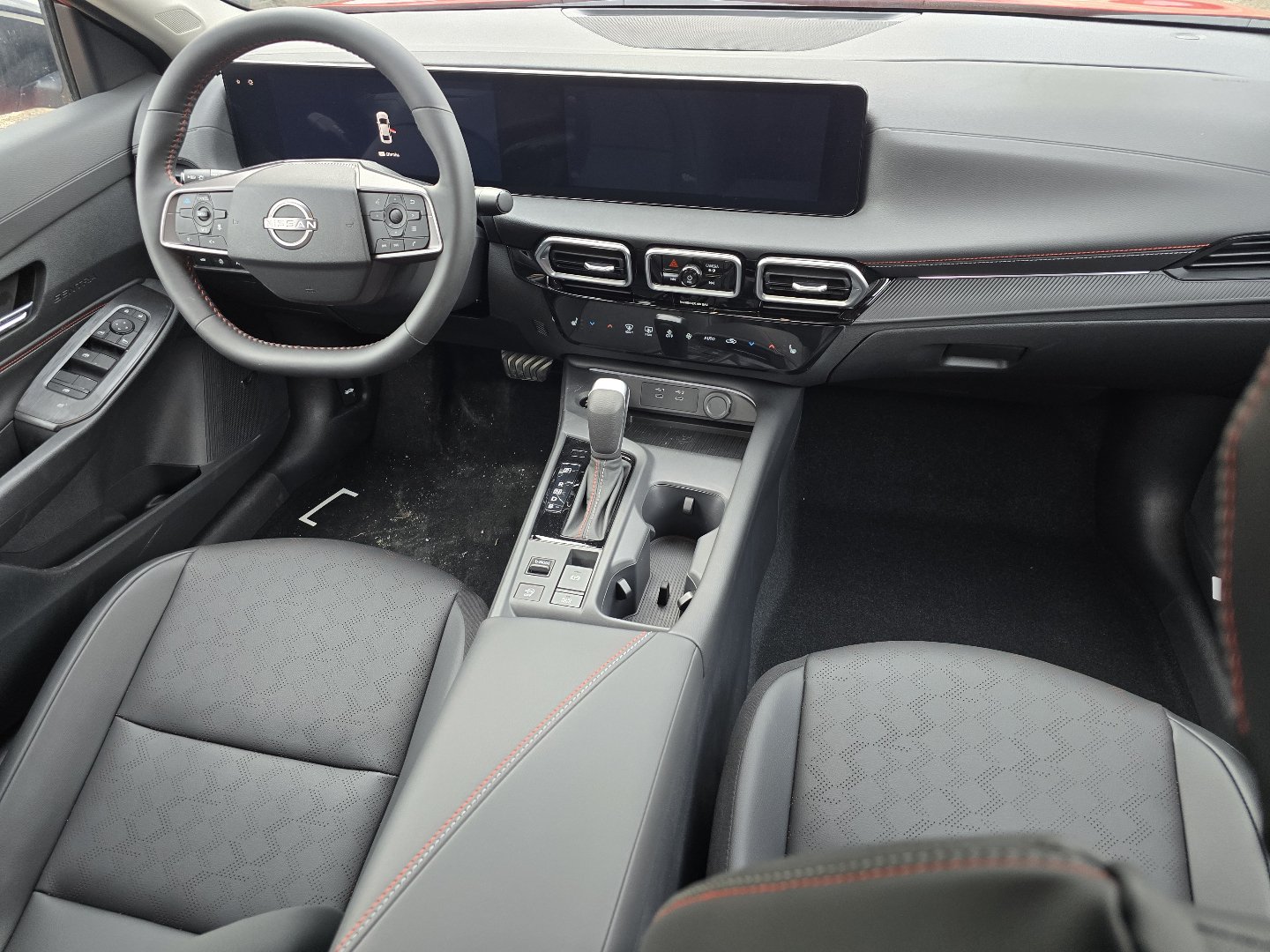 2026 Nissan Sentra SR - Photo 13