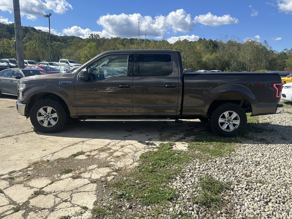 2015 Ford F-150 XLT photo 4