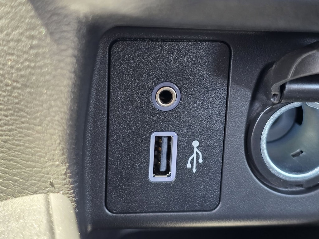 New 2025 Nissan Versa 1.6 S Sedan