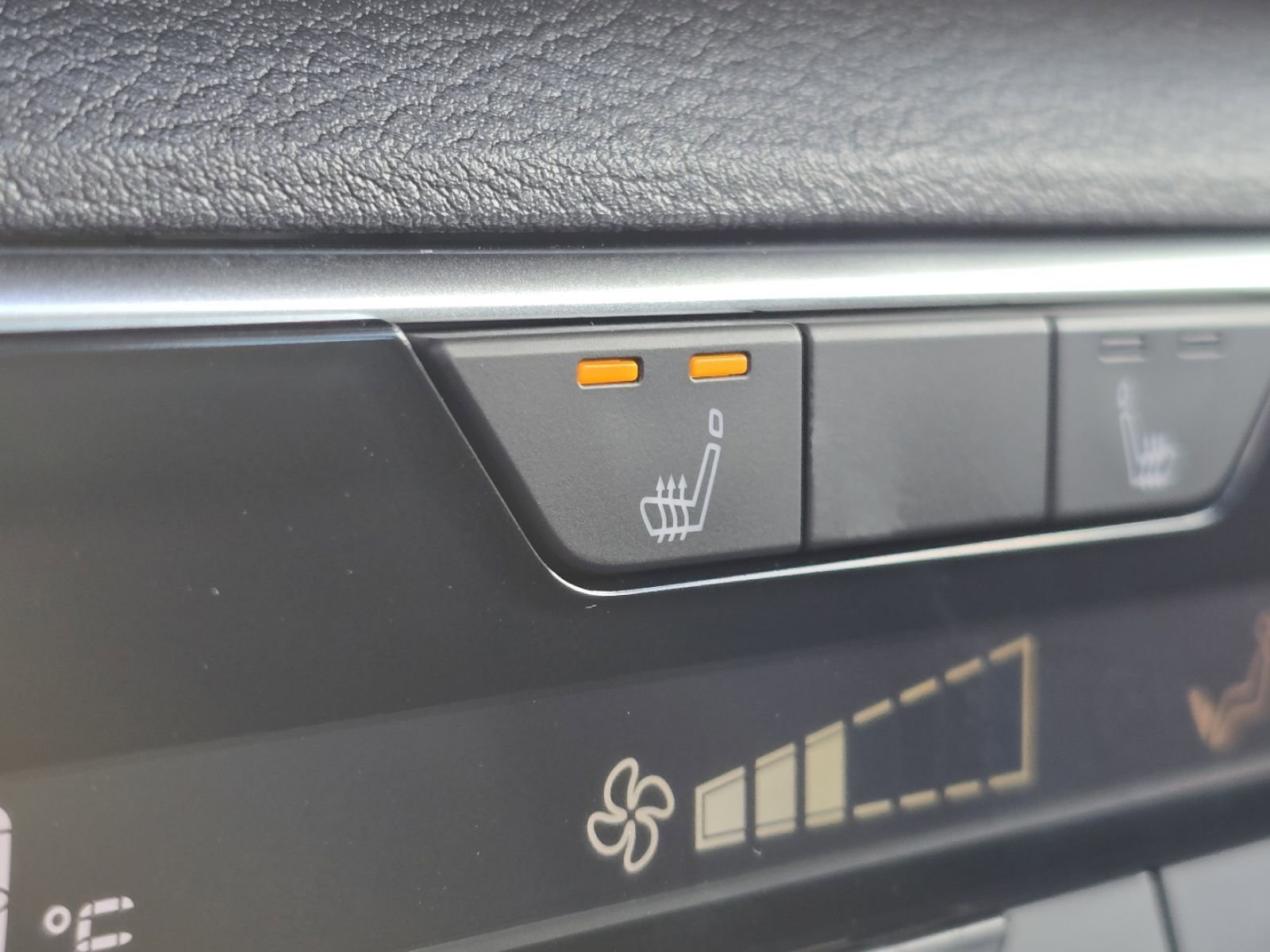 2025 Nissan Altima 2.5 SR photo 4