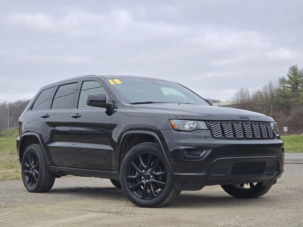 Used 2018 Jeep Grand Cherokee Laredo 4x4 SUV