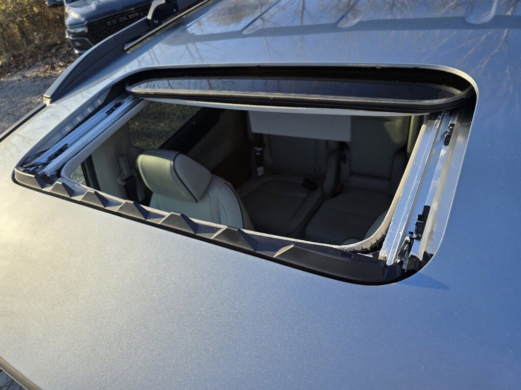 Used 2025 Honda Odyssey Touring Van