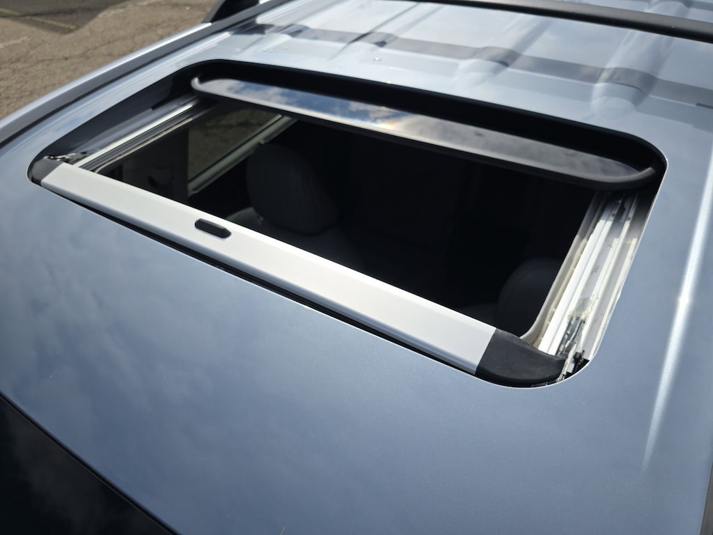 Used 2023 Toyota Highlander L SUV