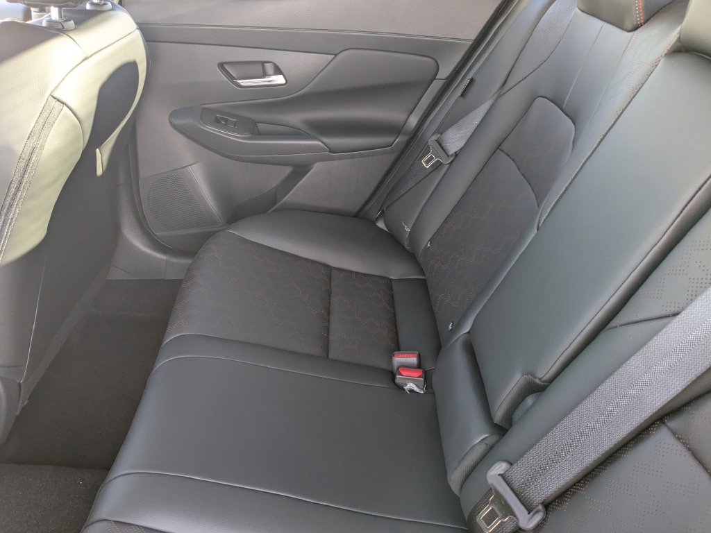 2026 Nissan Sentra SR - Photo 24