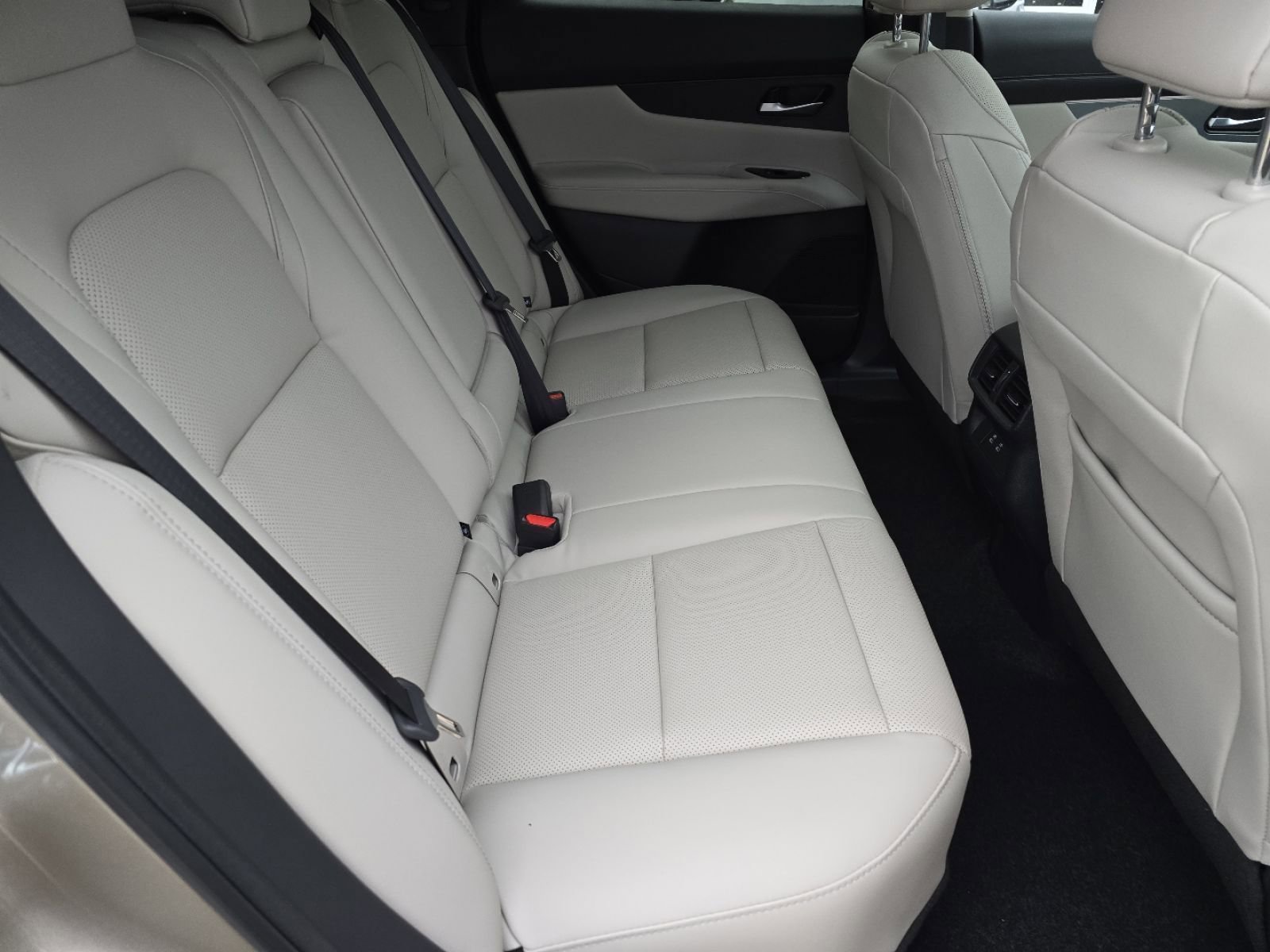 2026 Nissan Murano SL - Photo 13