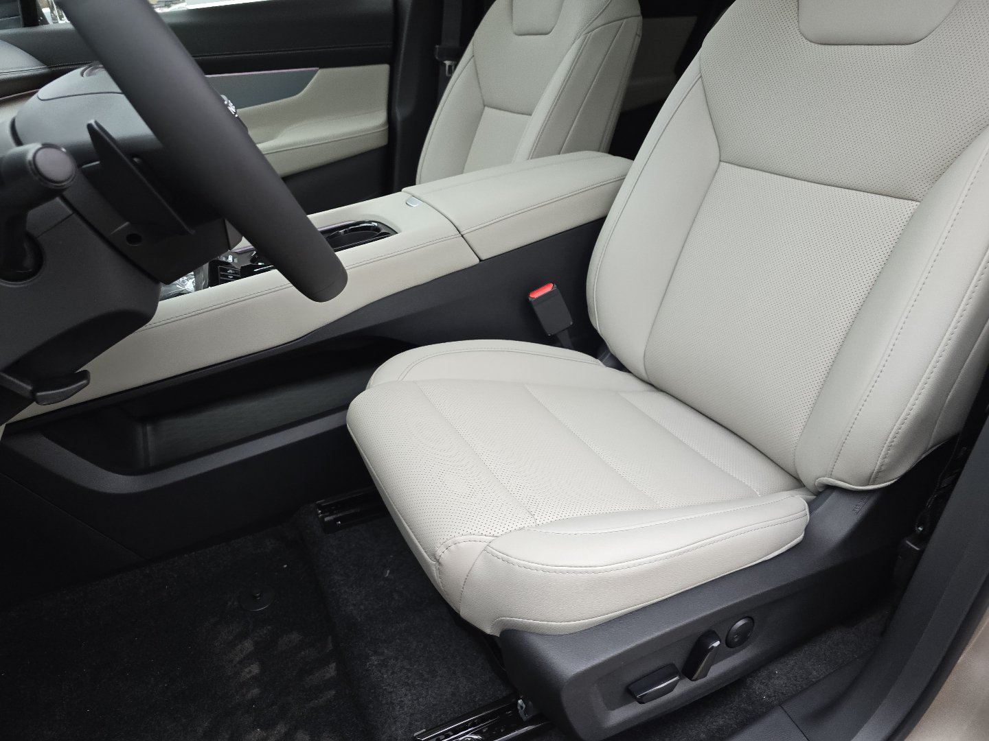 2026 Nissan Murano SL - Photo 15