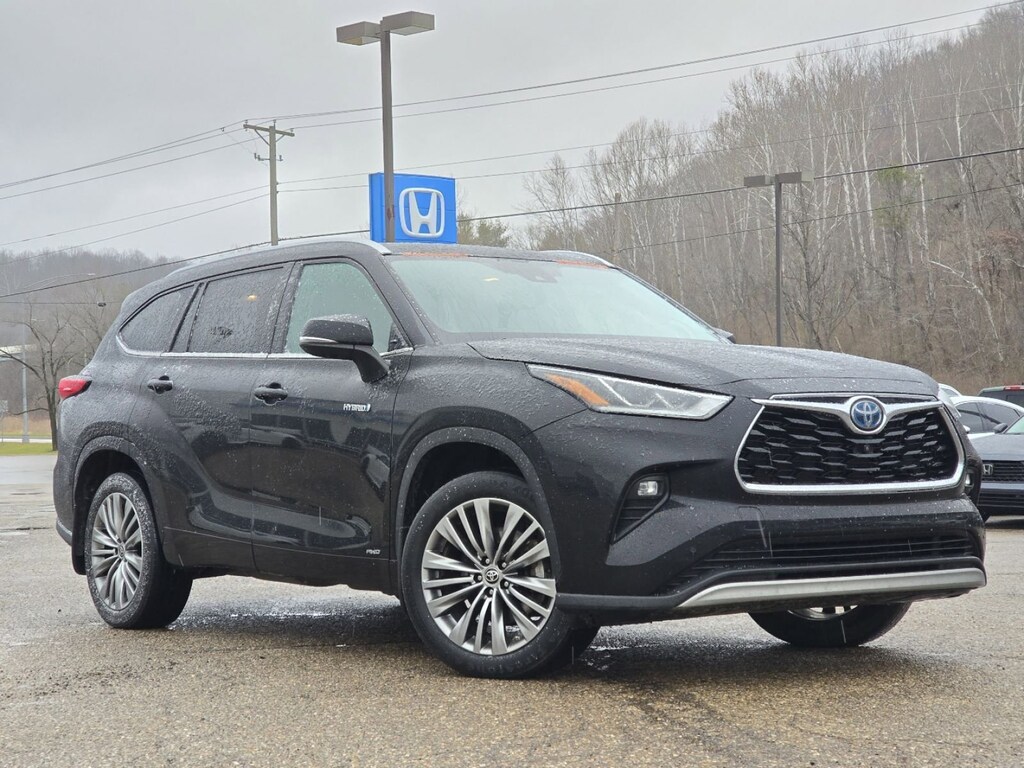 Used 2021 Toyota Highlander Hybrid Platinum SUV