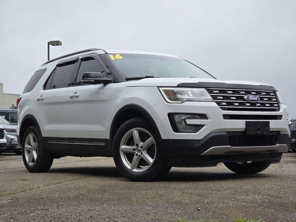 Used 2016 Ford Explorer XLT SUV