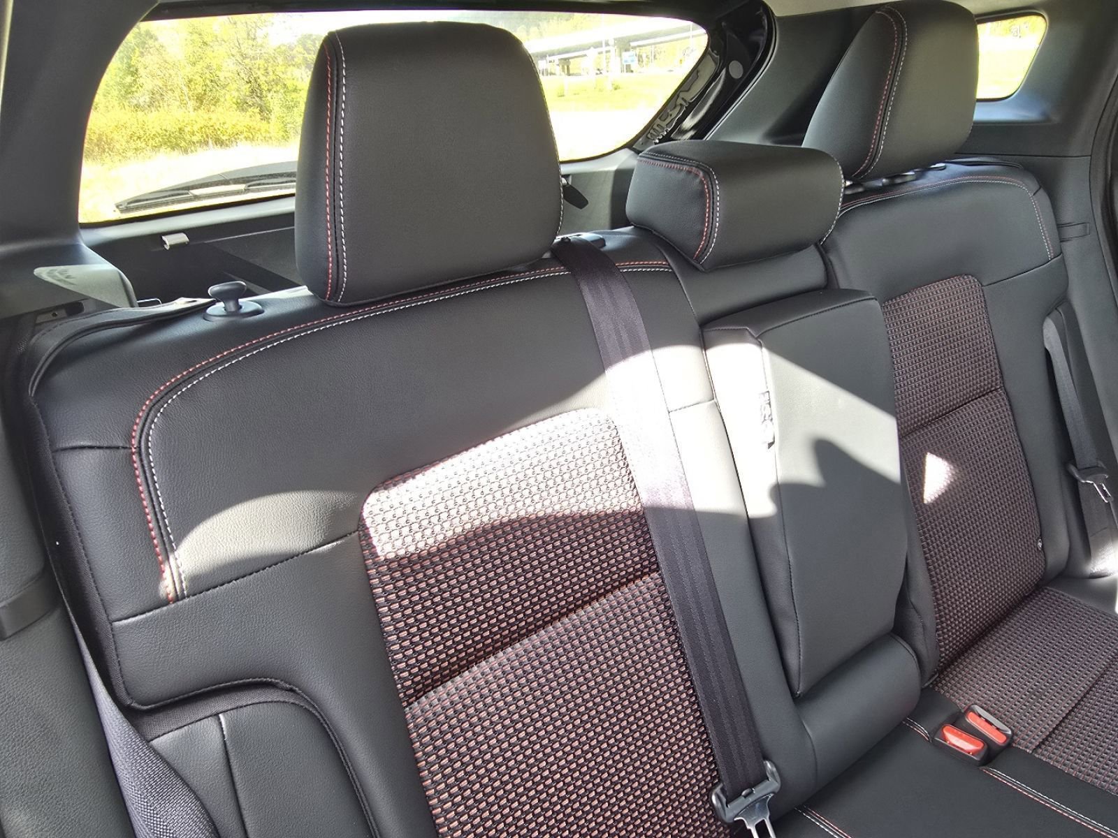 2026 Nissan KICKS SR AWD - Photo 11