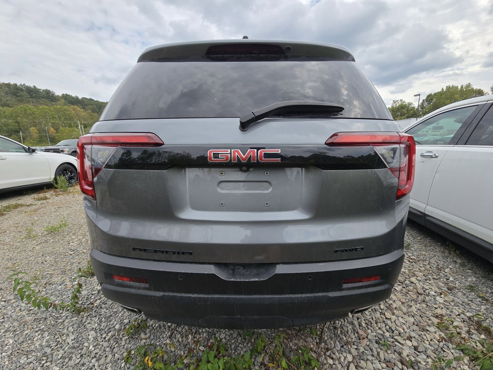 2021 Gmc Acadia SLT photo 3
