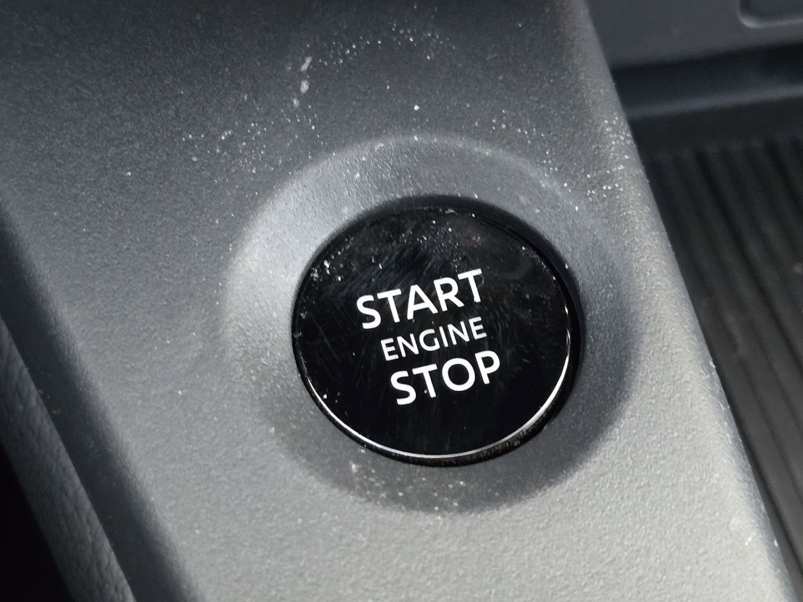 2026 Nissan Sentra SR - Photo 17