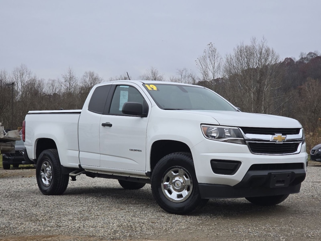 2019 Chevrolet Colorado Work Truck photo 2