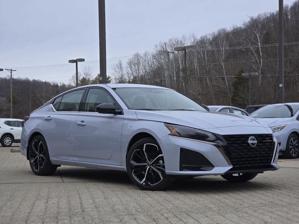 New 2025 Nissan Altima 2.5 SR Sedan