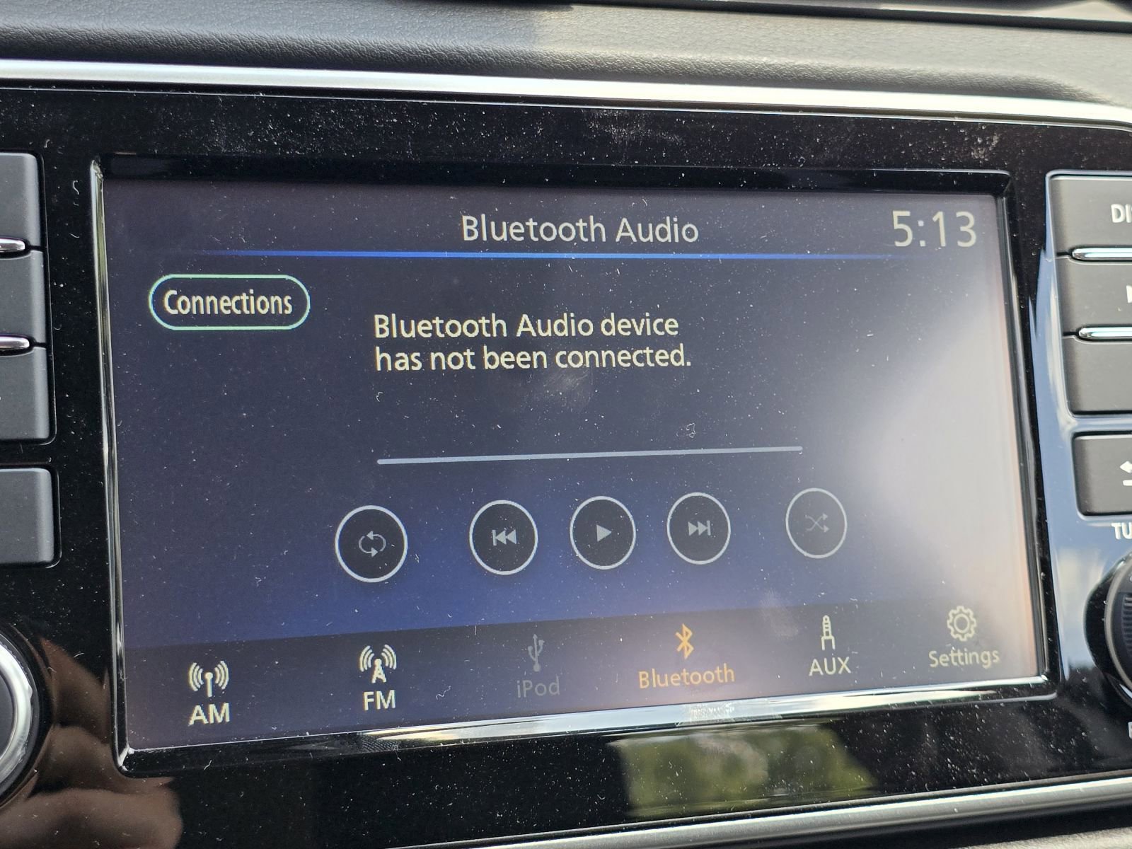2025 Nissan Versa 1.6 S photo 2