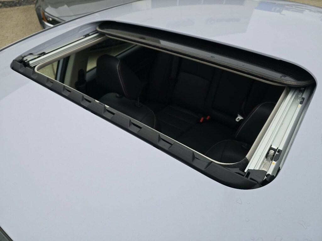 New 2025 Nissan Altima 2.5 SR Sedan