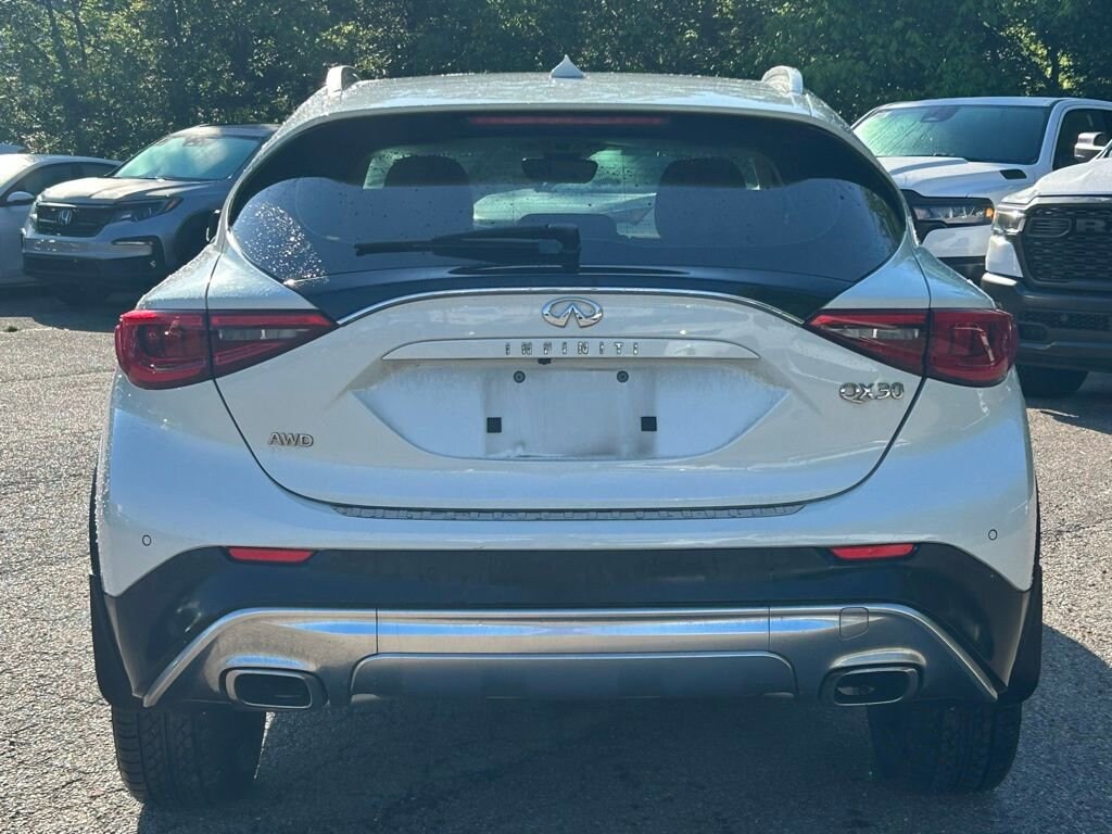 Used 2018 INFINITI QX30 Premium SUV