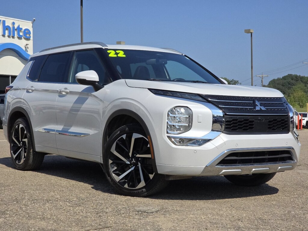Used 2022 Mitsubishi Outlander SEL CUV