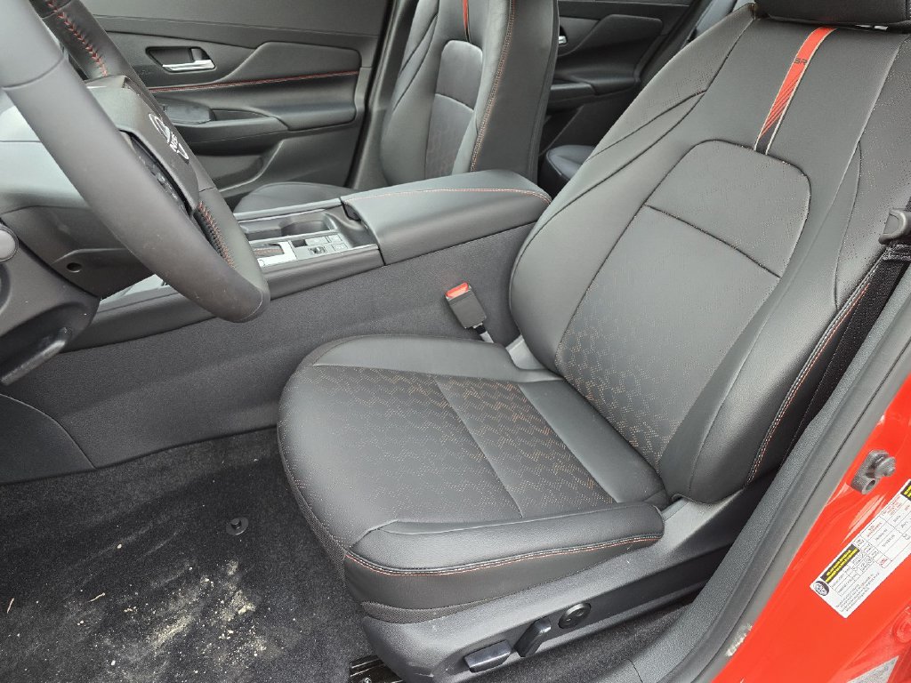 2026 Nissan Sentra SR - Photo 14