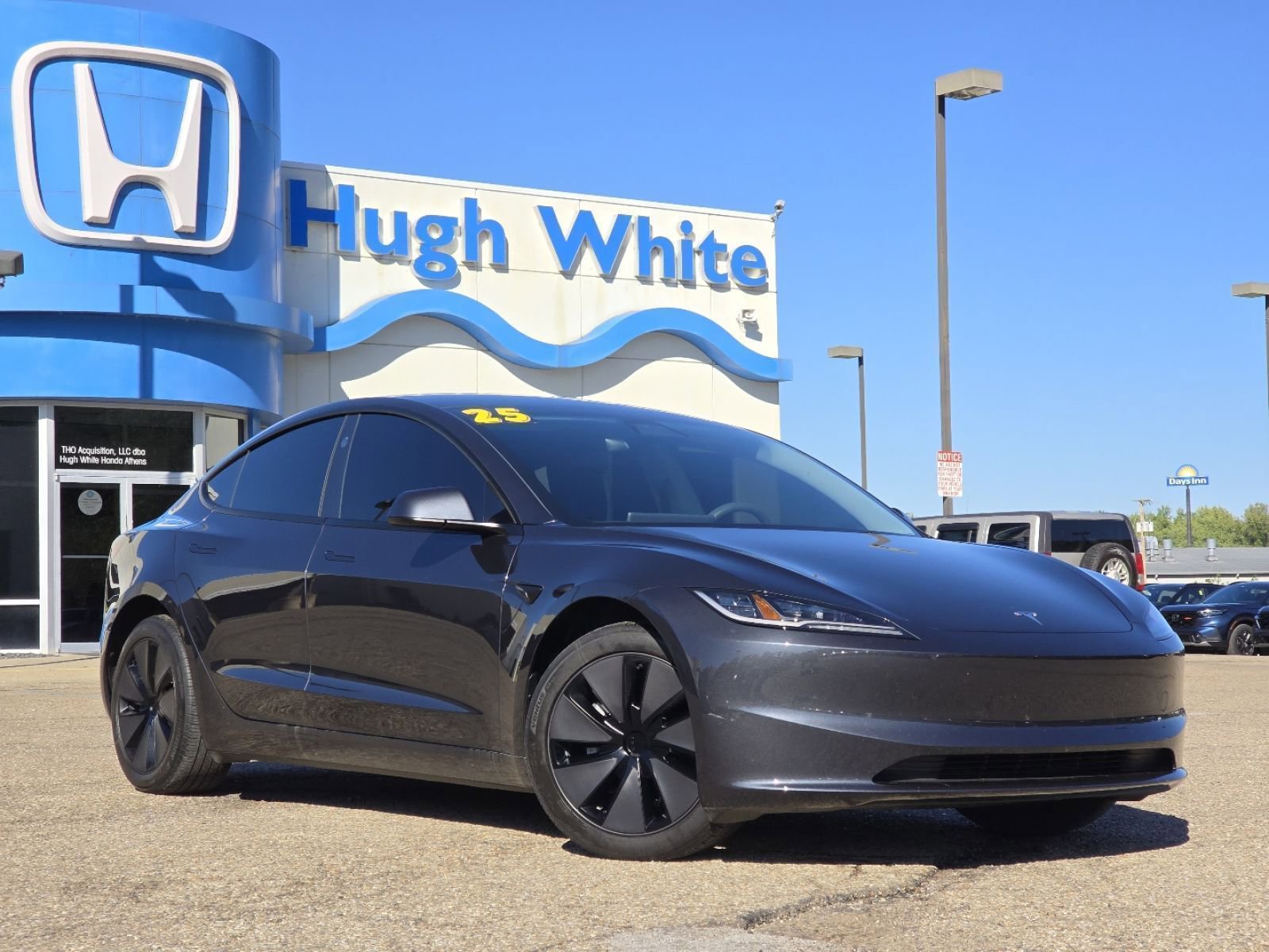 2025 Tesla Model 3 Long Range photo 2