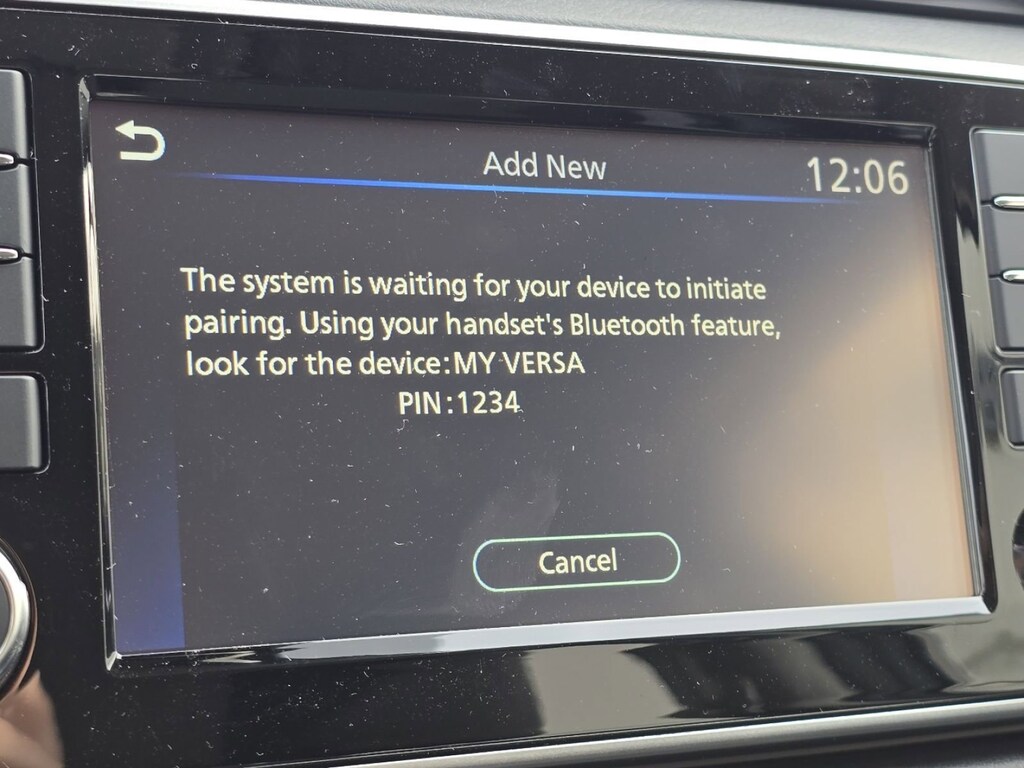 New 2025 Nissan Versa 1.6 S Sedan