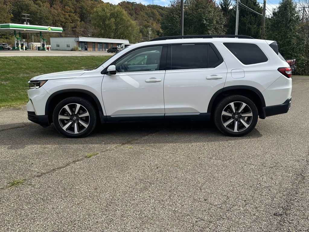 2023 Honda Pilot Touring photo 4