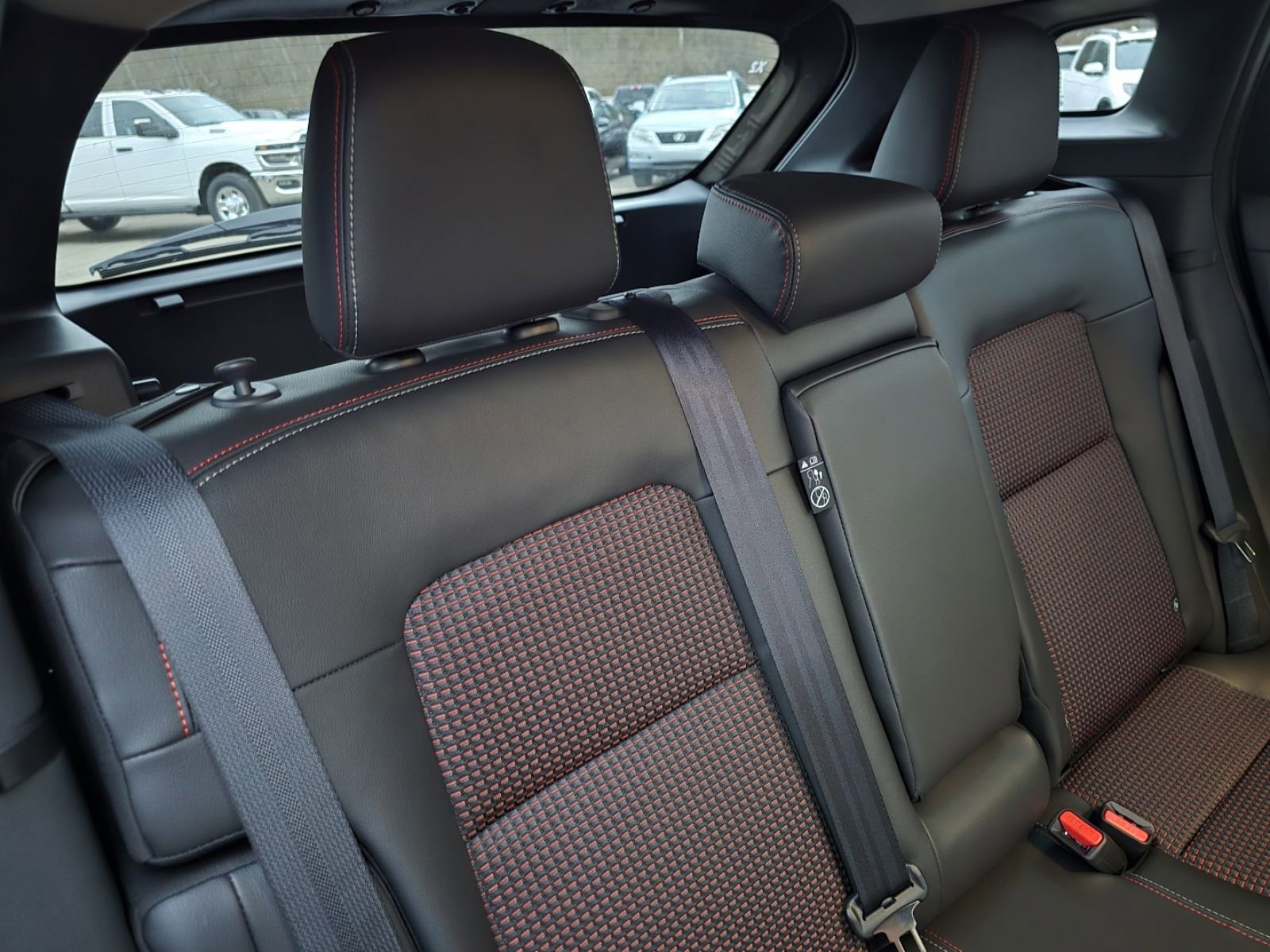 2026 Nissan KICKS SR AWD - Photo 12