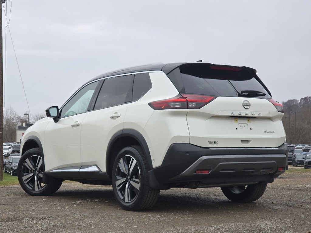 2023 Nissan Rogue SL photo 4