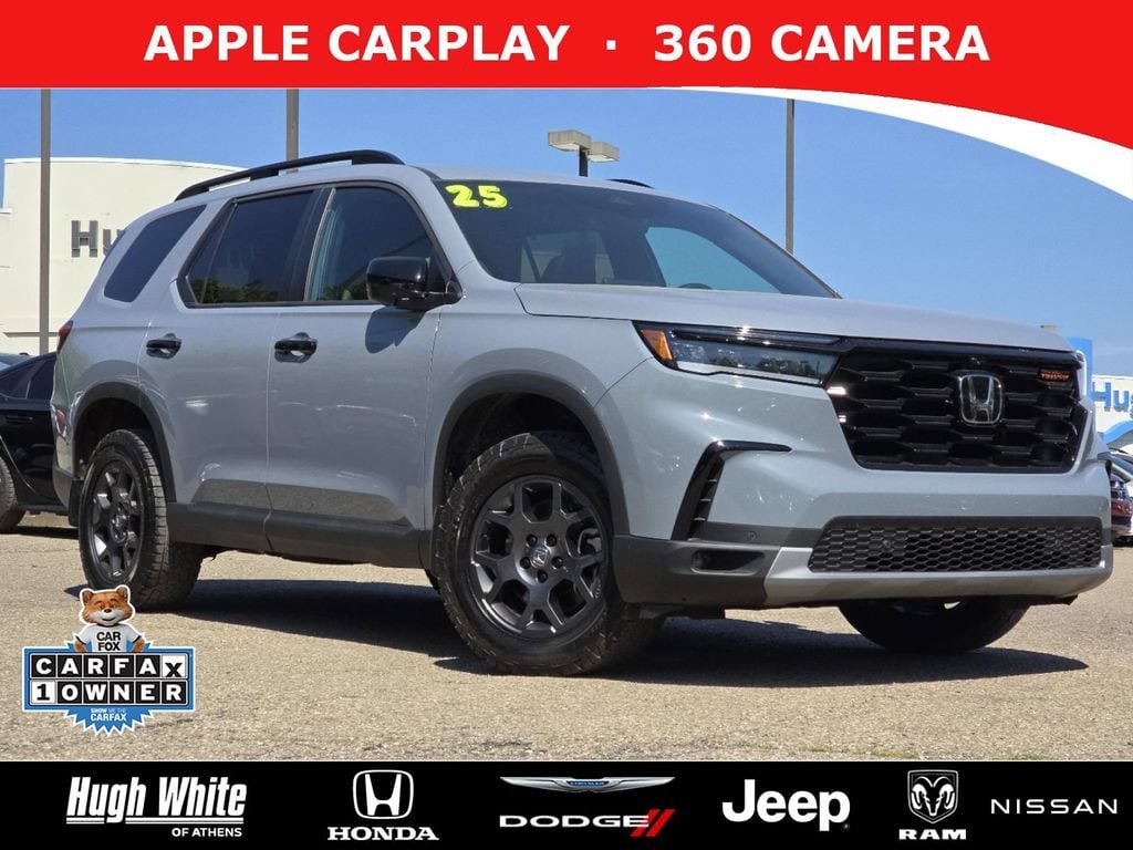 Used 2025 Honda Pilot TrailSport SUV
