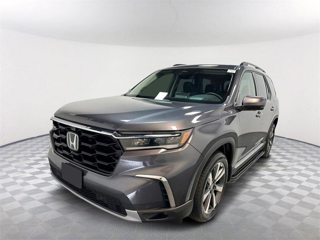 Used 2025 Honda Pilot Elite SUV