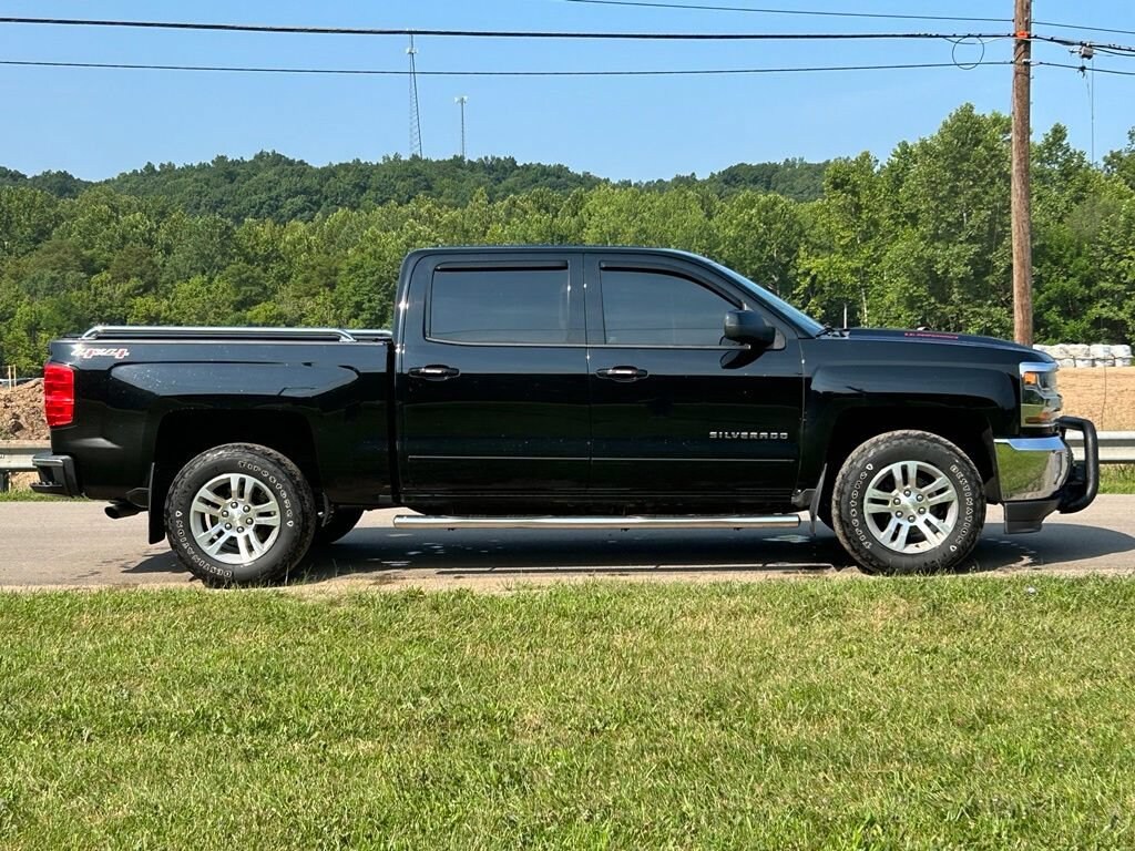 Used 2017 Chevrolet Silverado 1500 LT w/1LT Truck Crew Cab