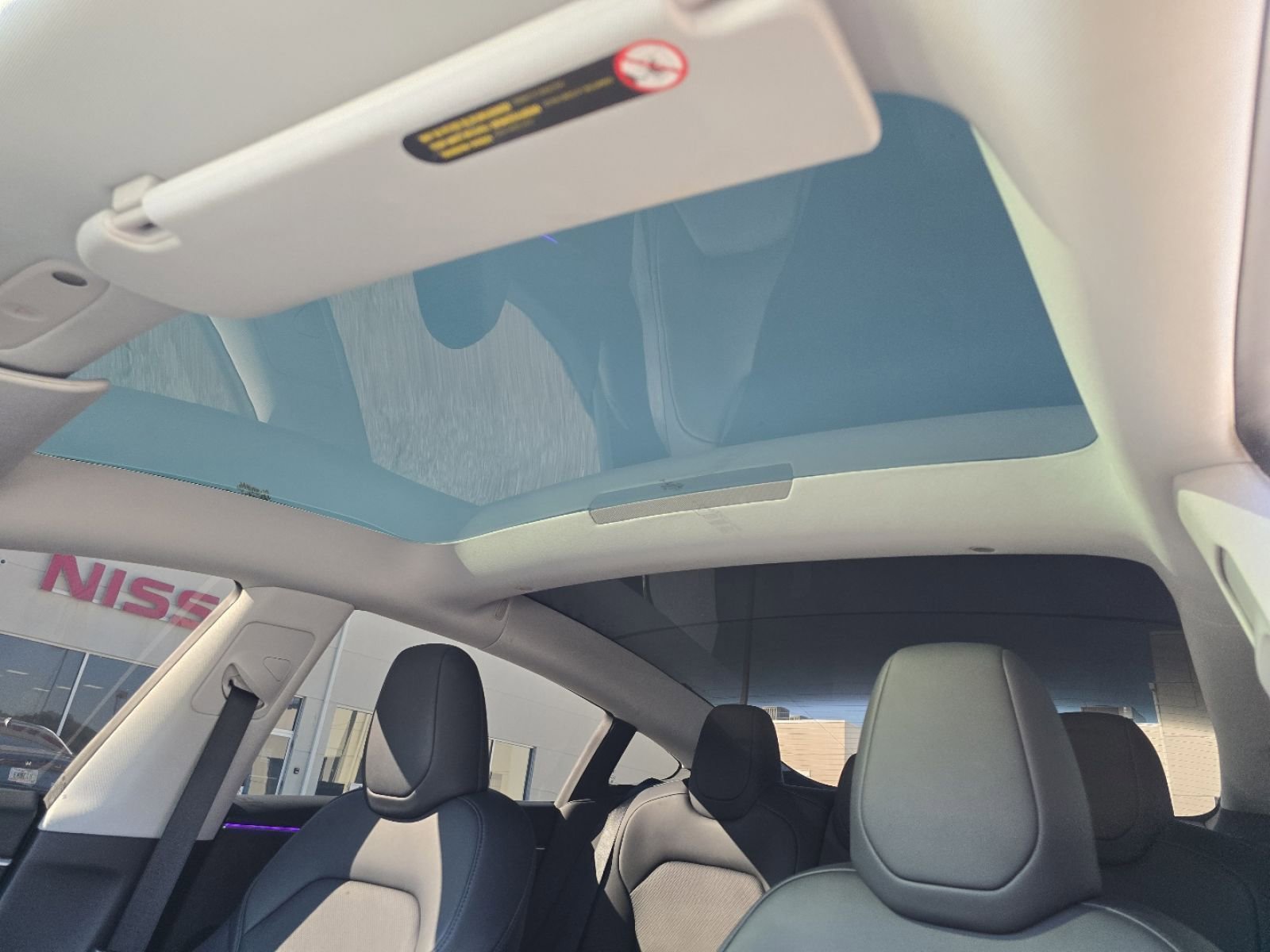 2025 Tesla Model 3 Long Range photo 3