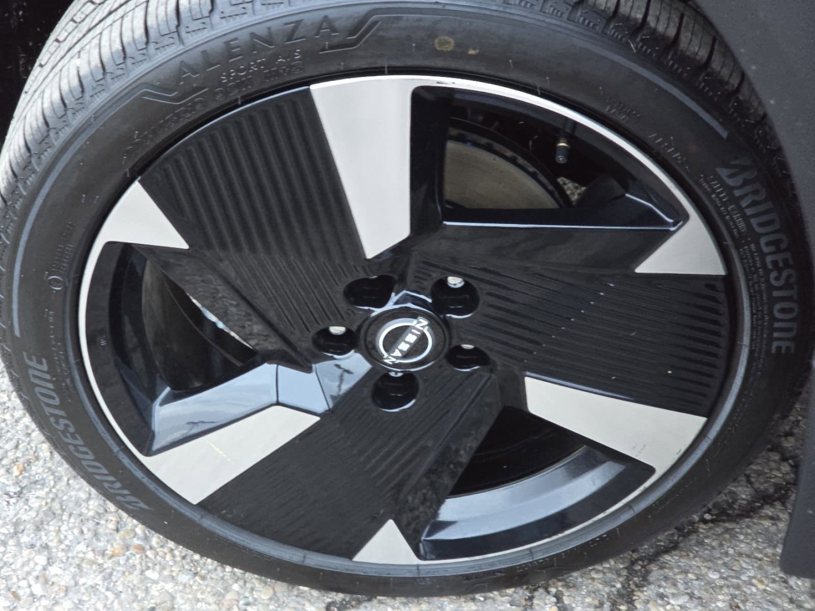 2026 Nissan KICKS SR AWD - Photo 18