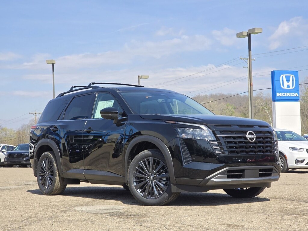 New 2026 Nissan Pathfinder SL SUV