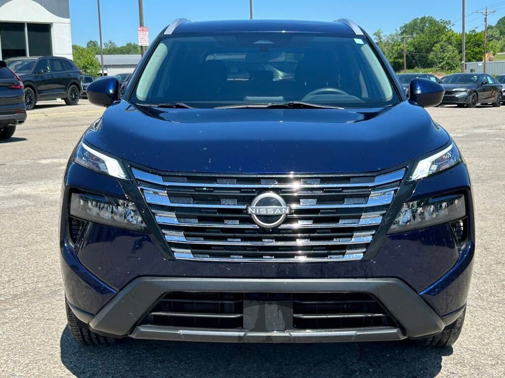 Used 2024 Nissan Rogue SV SUV