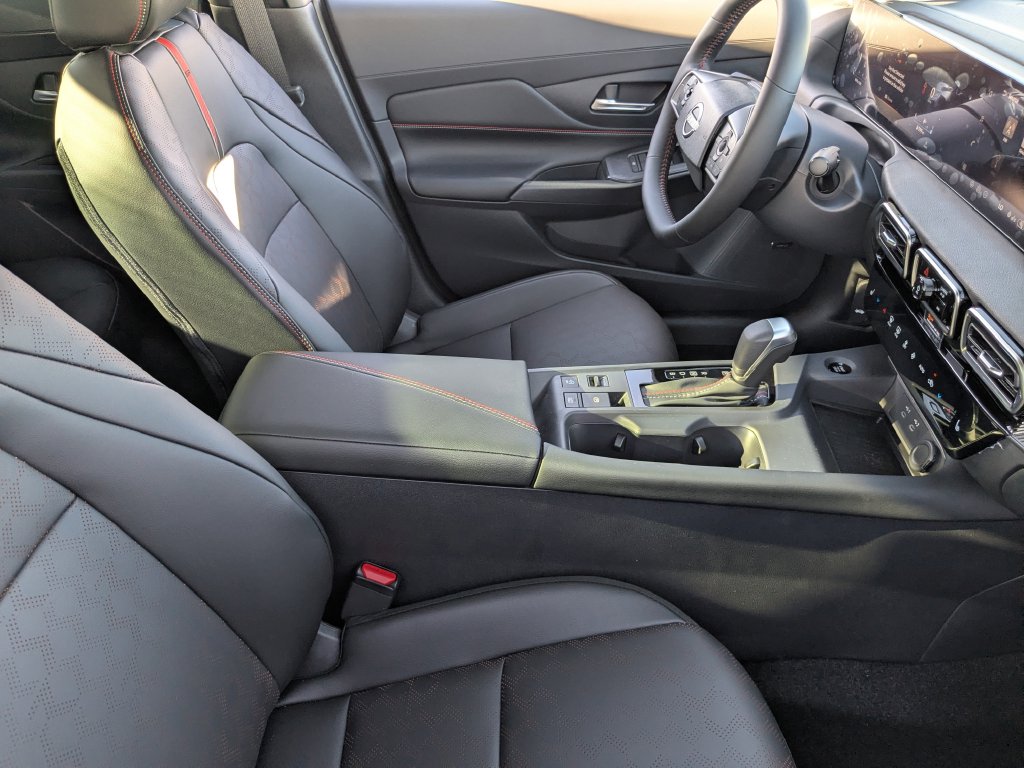2026 Nissan Sentra SR - Photo 26