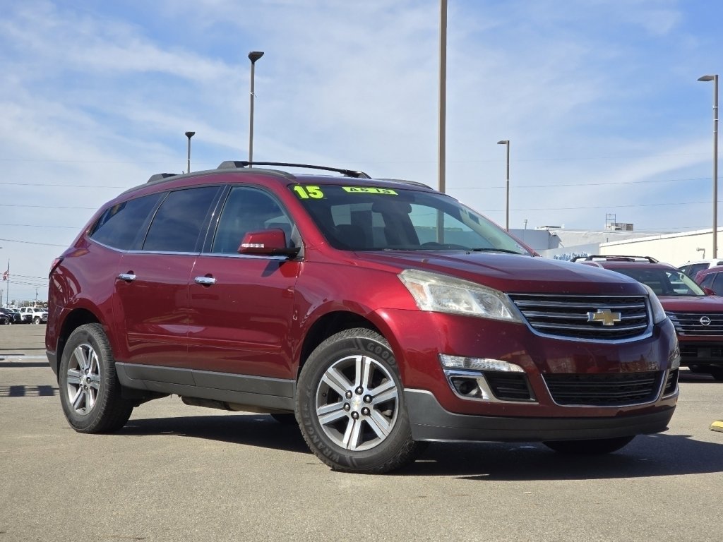 2015 Chevrolet Traverse 2LT photo 2