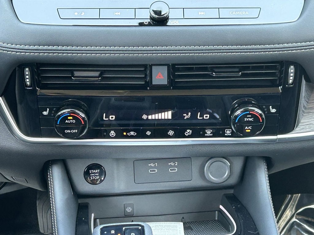 2026 Nissan Rogue Platinum - Photo 16