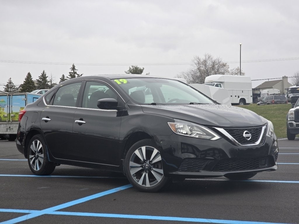 Used 2019 Nissan Sentra SV with VIN 3N1AB7AP5KY226338 for sale in Lancaster, OH