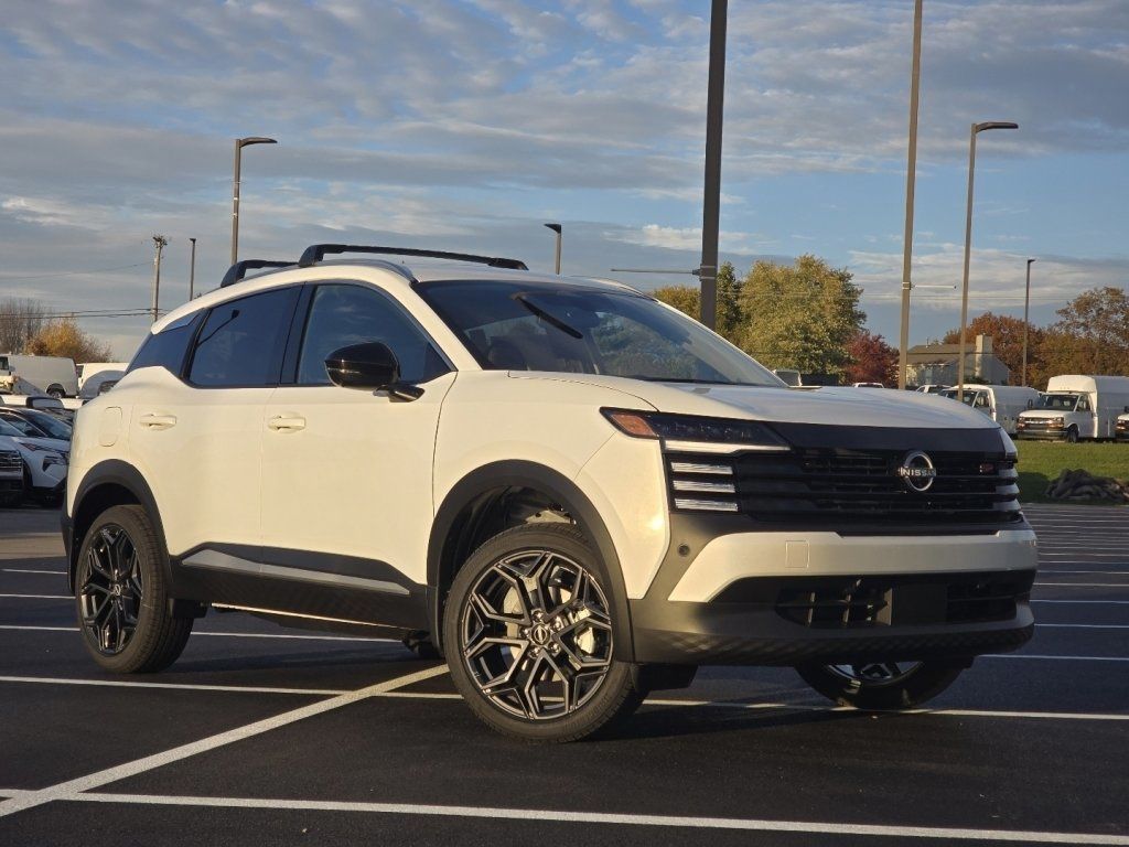 2026 Nissan Kicks 2.0 SR AWD's photo